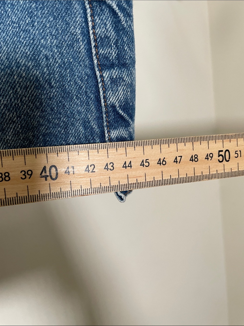 Aritzia Denim Forum 90 mid-rise Cargo Mini Shirt - Blue - 23 - Picture 5 of 9